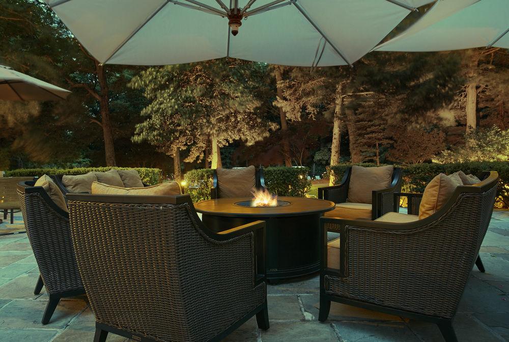 Hilton Westchester Rye Brook Exterior photo