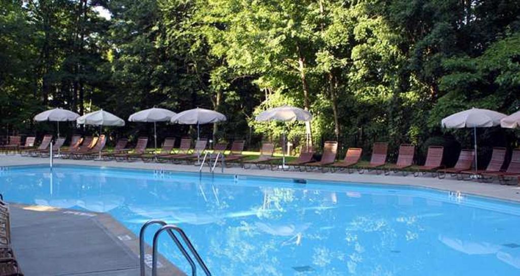 Hilton Westchester Rye Brook Exterior photo