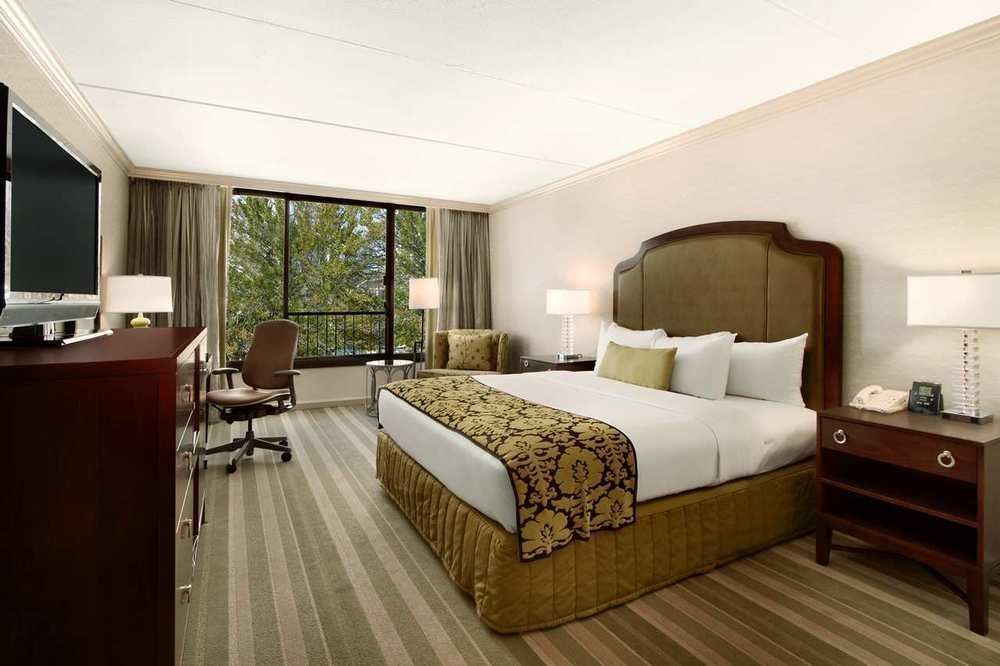 Hilton Westchester Rye Brook Exterior photo