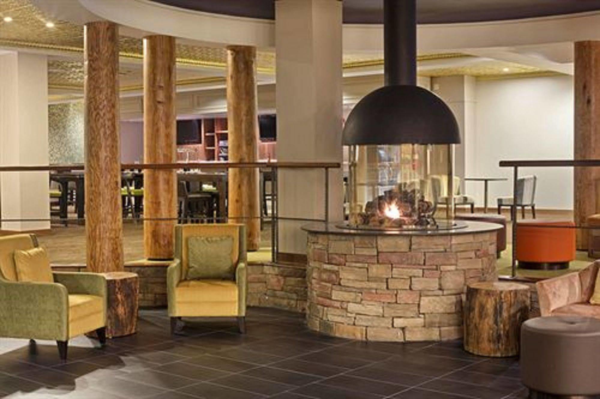 Hilton Westchester Rye Brook Exterior photo
