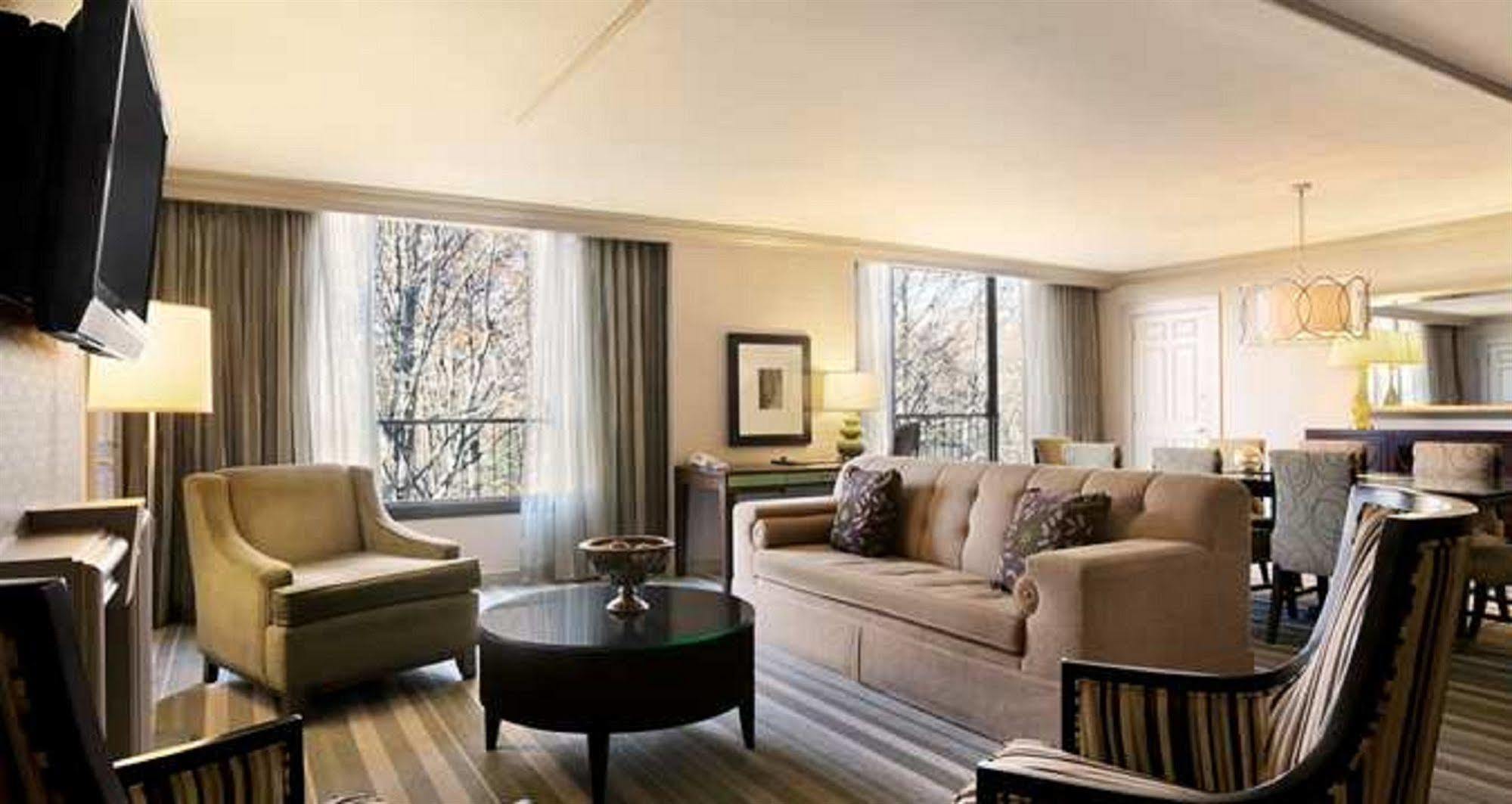 Hilton Westchester Rye Brook Exterior photo