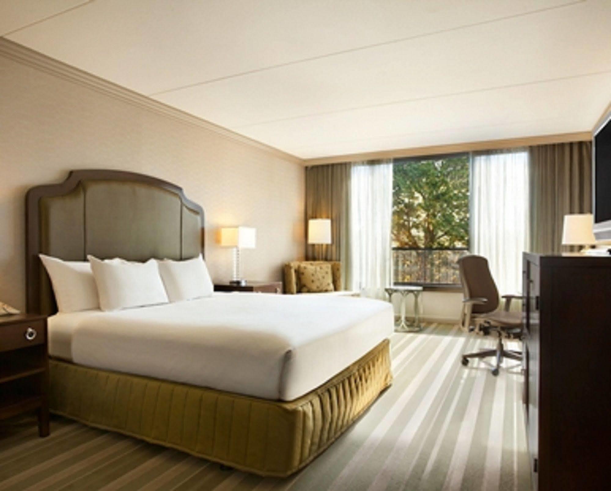 Hilton Westchester Rye Brook Exterior photo