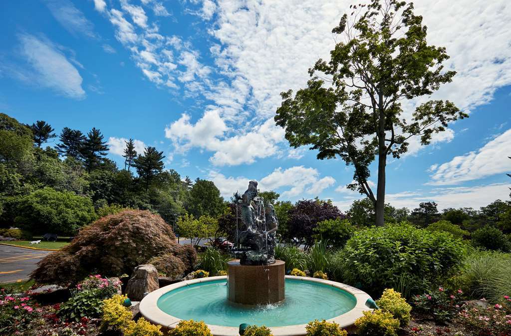 Hilton Westchester Rye Brook Exterior photo